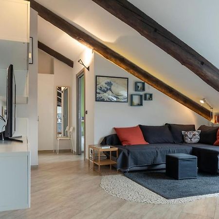 Cozy Attic In The City Center تورينو المظهر الخارجي الصورة